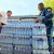 Postobón inicia entrega de más de 86 mil litros de agua y bebidas a personas afectadas en Cali, Pereira y Quibdó